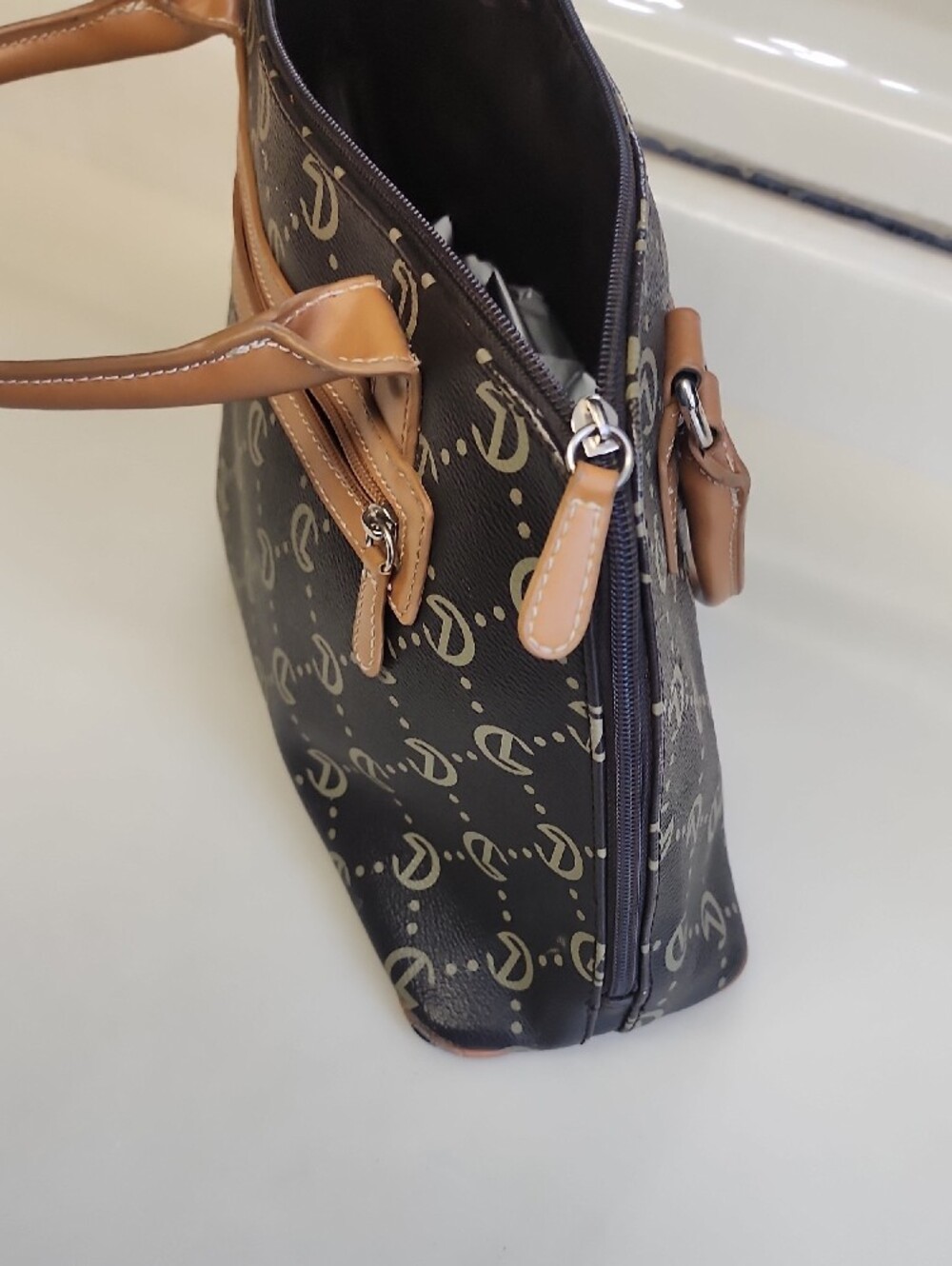 Women's Black & Tan Logo Satchel Handbag - Picture 9 of 11